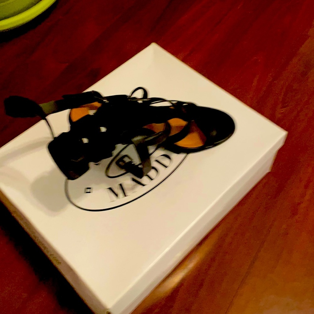 Steve Madden heel sandles